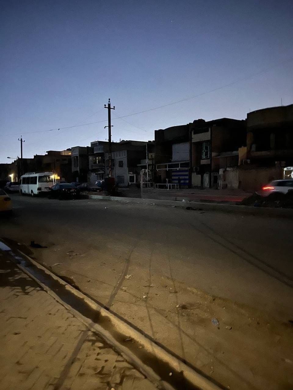 انقطاع الكهرباء عن أغلب مناطق رصافة بغداد بعد إطفاء المولدات الأهلية