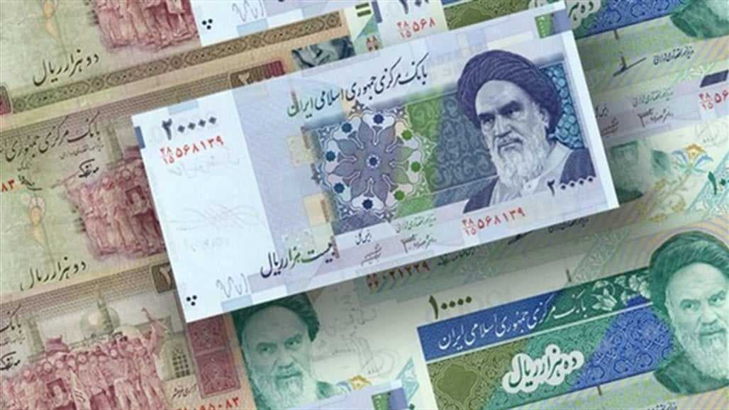 انخفاض قياسي للريال الإيراني أمام الدولار