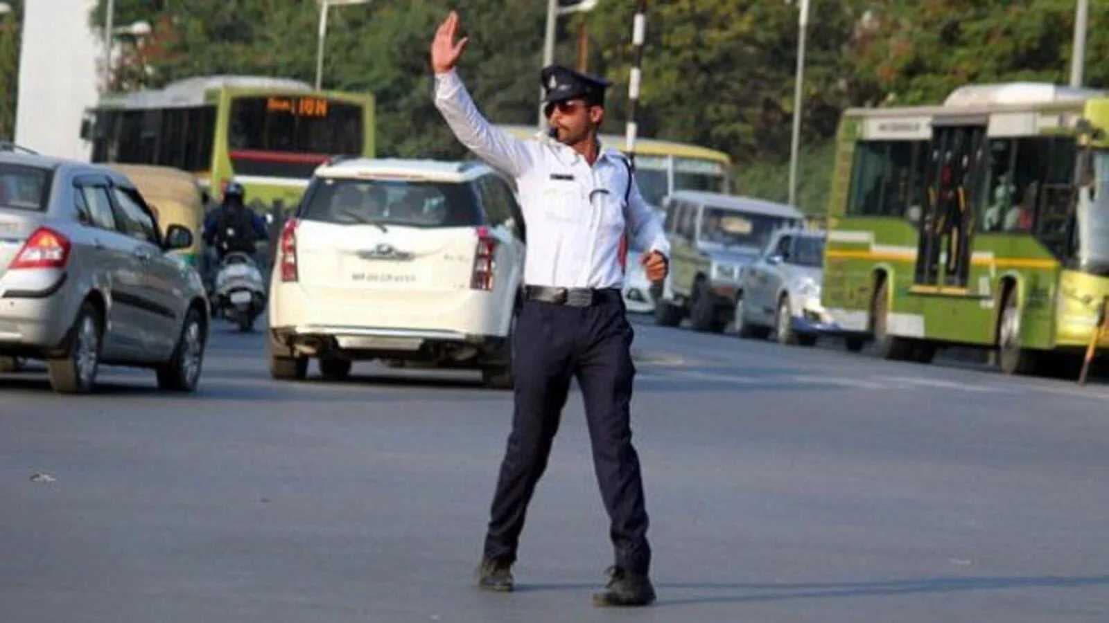 المرور: قطع بالشوارع المحيطة بمجسر قرطبة في بغداد لمدة يومين