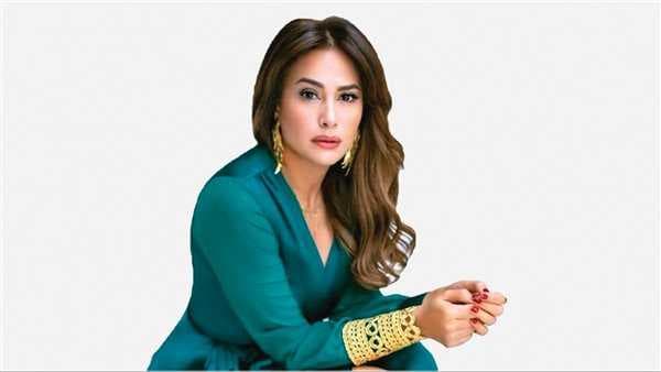 هند صبري فخورة بـ "بنات ألفة"