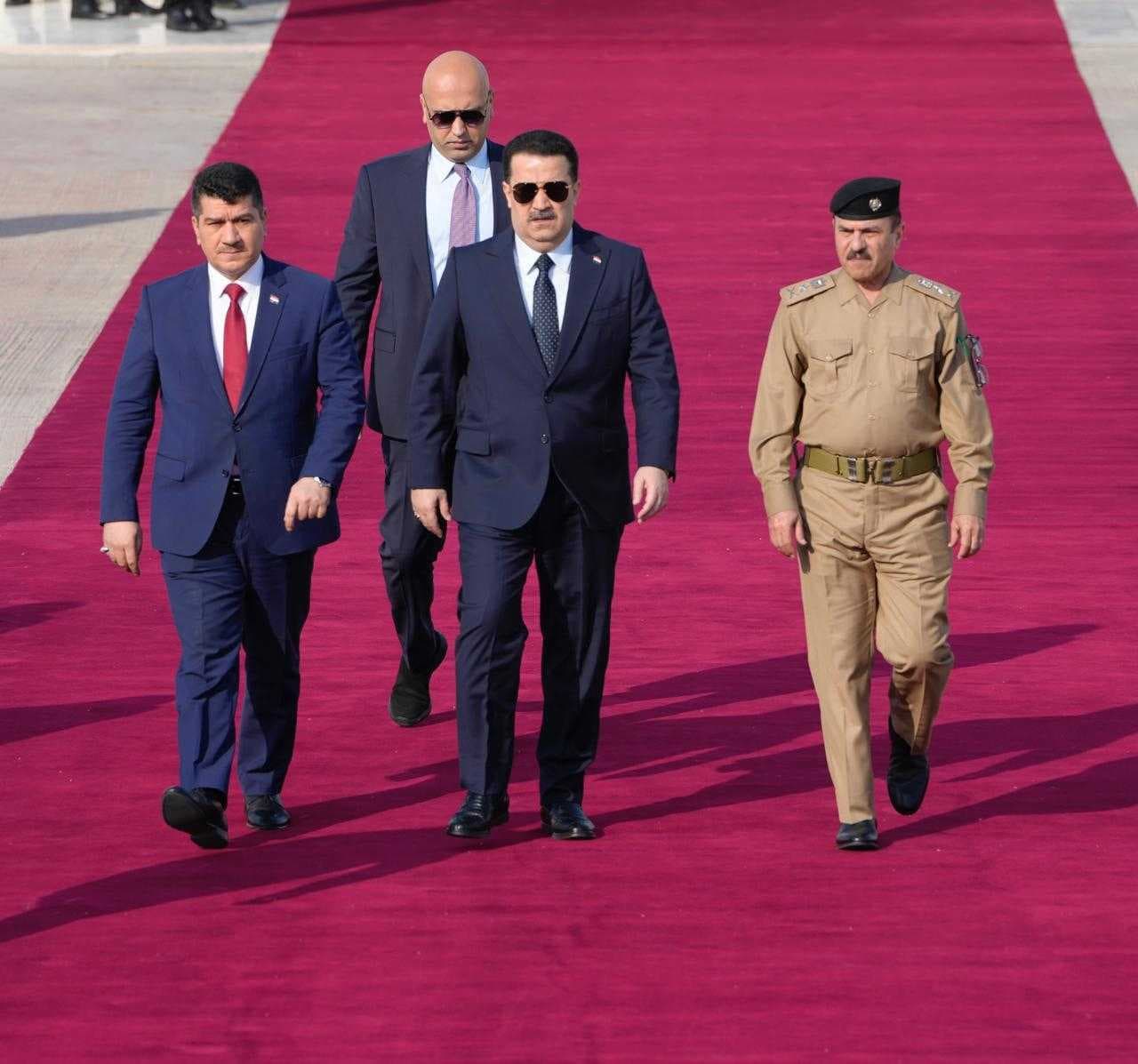 السوداني يصل الرياض للمشاركة في المنتدى الاقتصادي العالمي