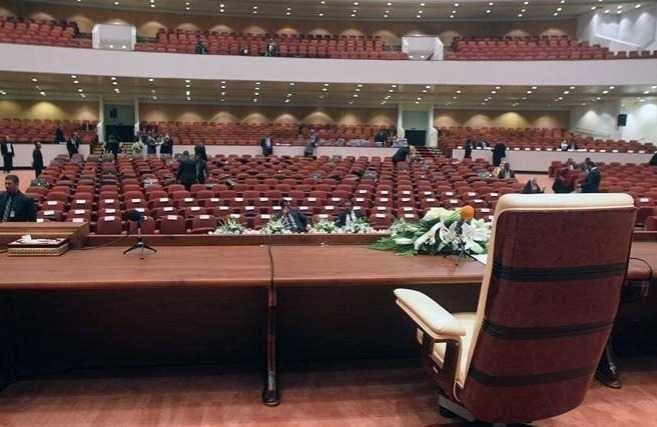 نائب يشخص "صعوبة" فتح باب الترشيح لاختيار رئيس البرلمان