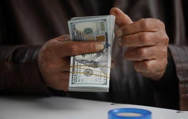 ارتفاع طفيف بأسعار الدولار في بغداد واربيل