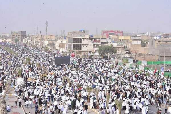 انصار التيار الصدري يستعدون لـ "الصلاة الموحدة"