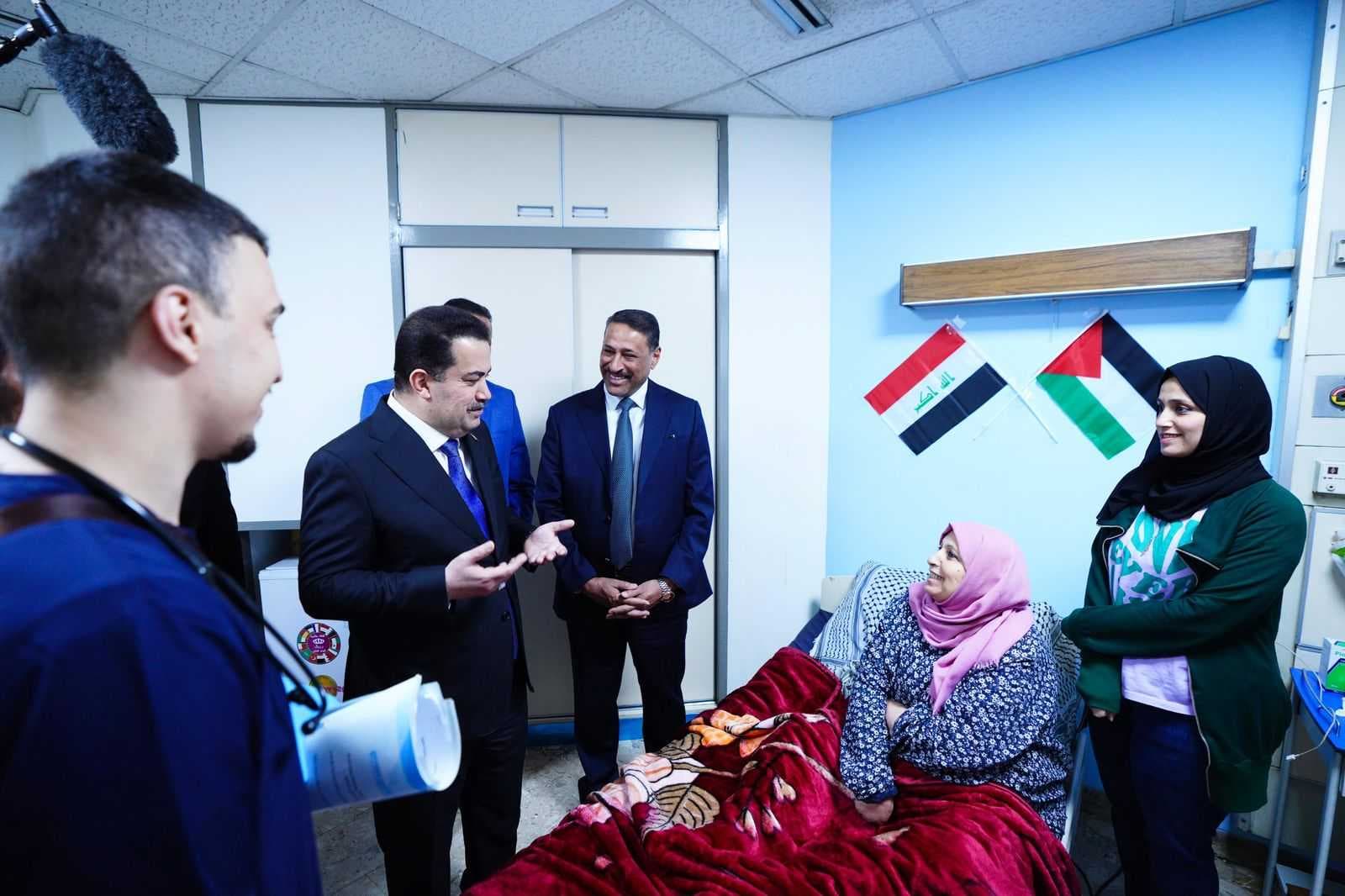 السوداني يتفقد الجرحى الفلسطينيين الراقدين بمدينة الطب في بغداد