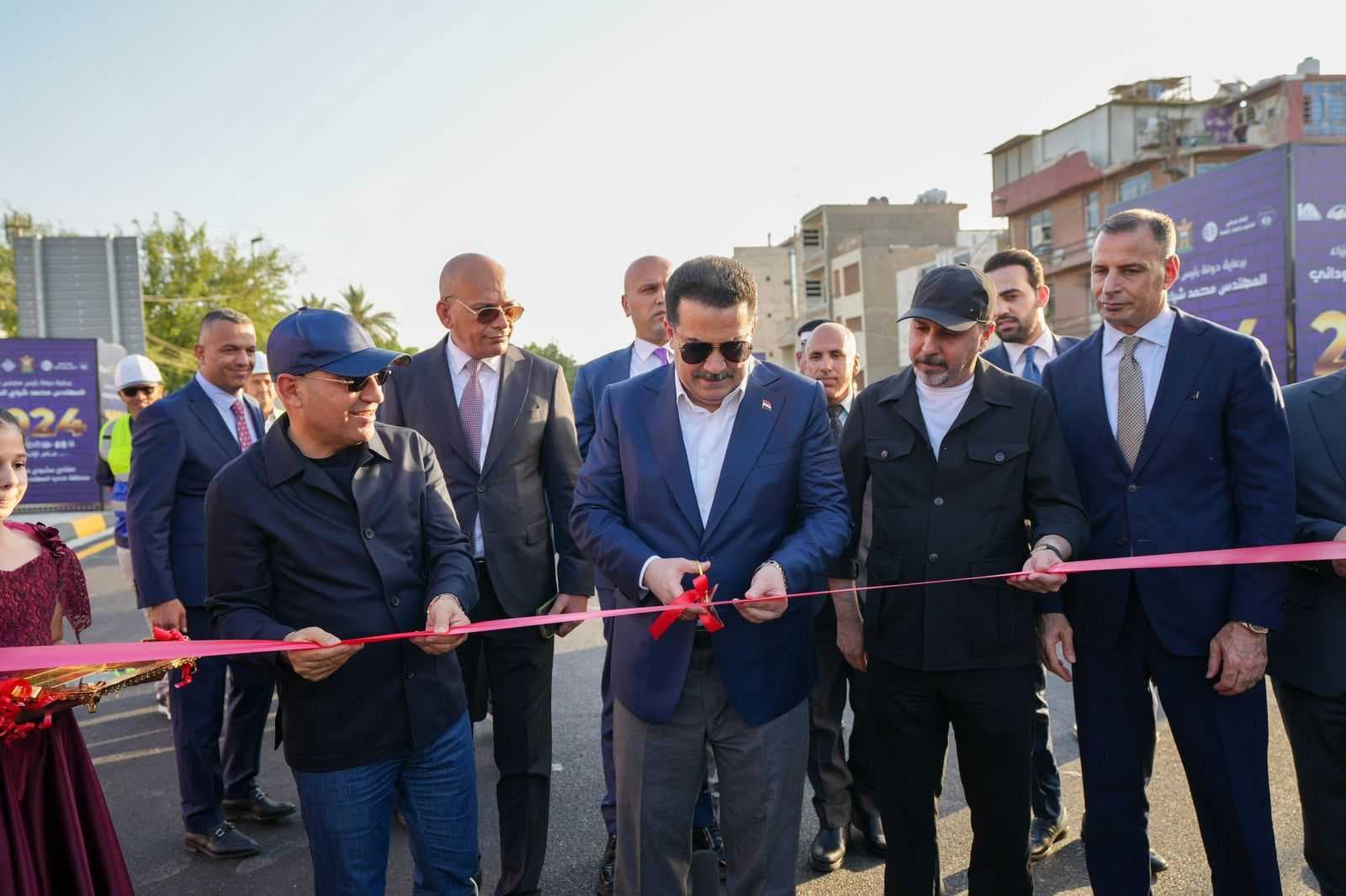 ‏رئيس الوزراء: الحكومة ماضية بتحقيق وعودها في تنفيذ المشاريع الخدمية ببغداد والمحافظات‏