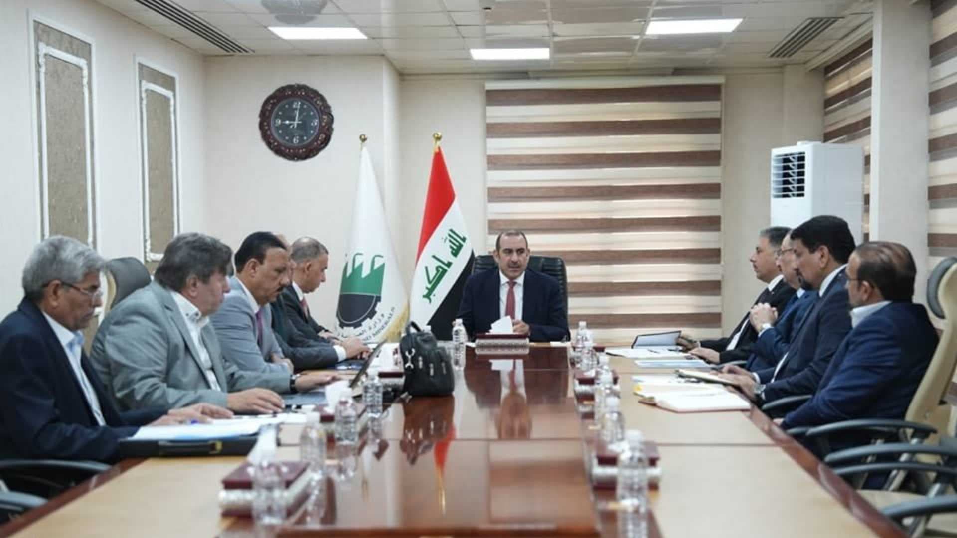 وزير الصناعة يُوجه بإستنفار تام لإكمال مصنع الصُلب في البصرة
