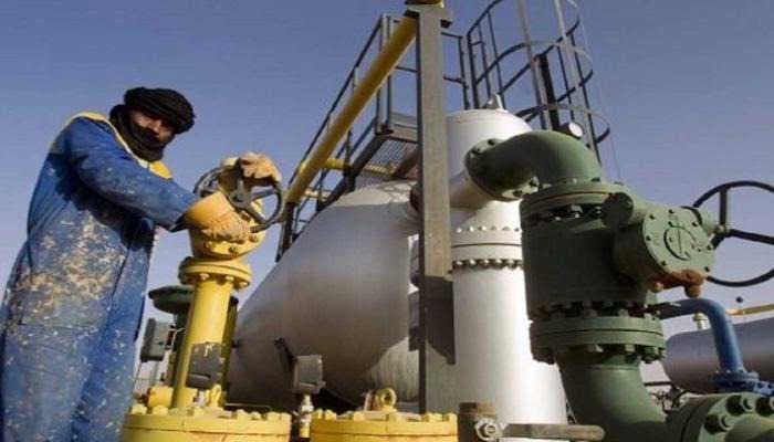 متأثرين بصعود النفط العالمي .. خاما البصرة يرتفعان