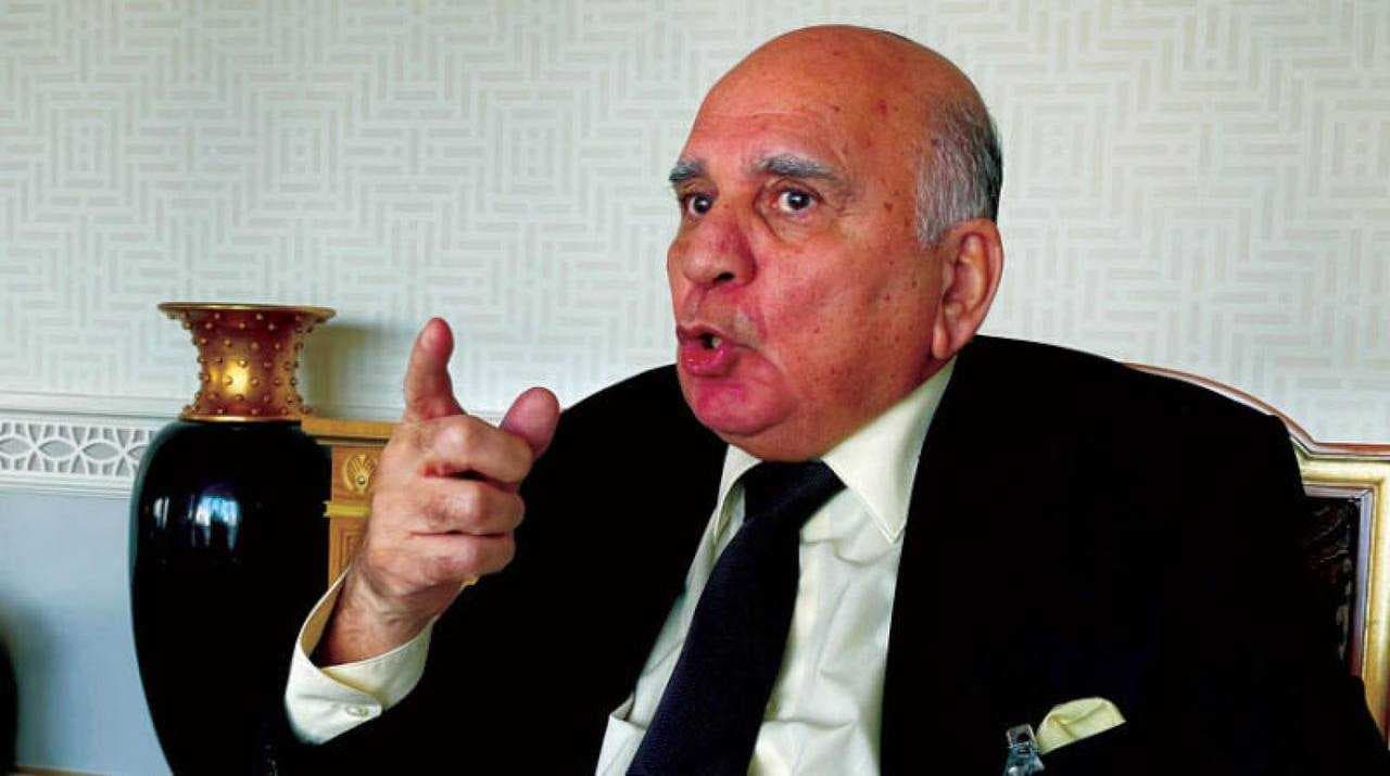 وزير الخارجية يؤكد دعم العراق لأي مبادرة لإنهاء الصراع بين روسيا وأوكرانيا