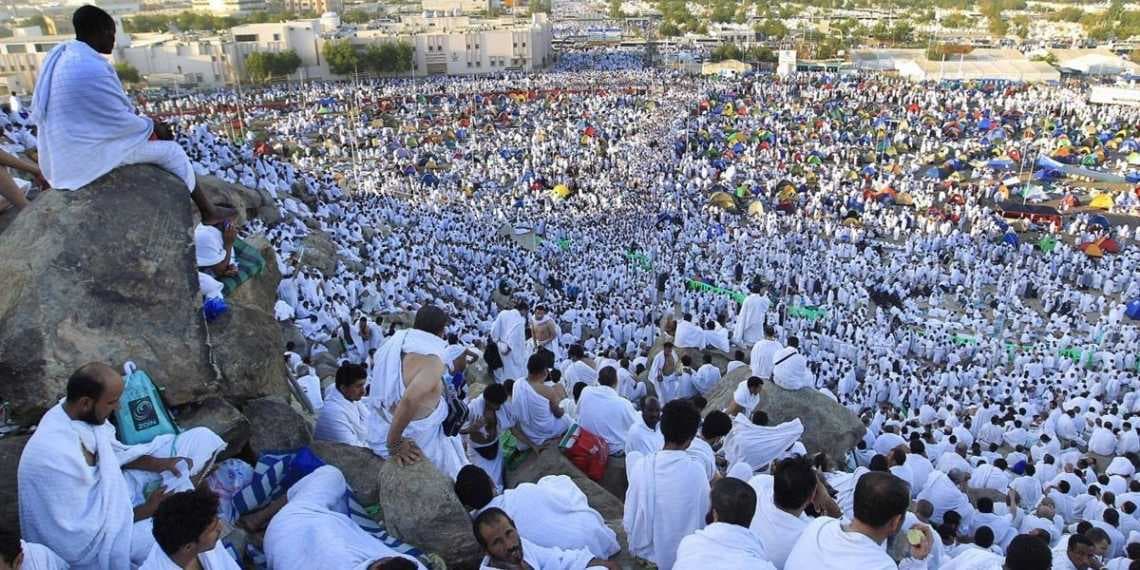 الرابعة خلال يوم.. وفاة حاجة عراقية من اهالي نينوى على جبل عرفات