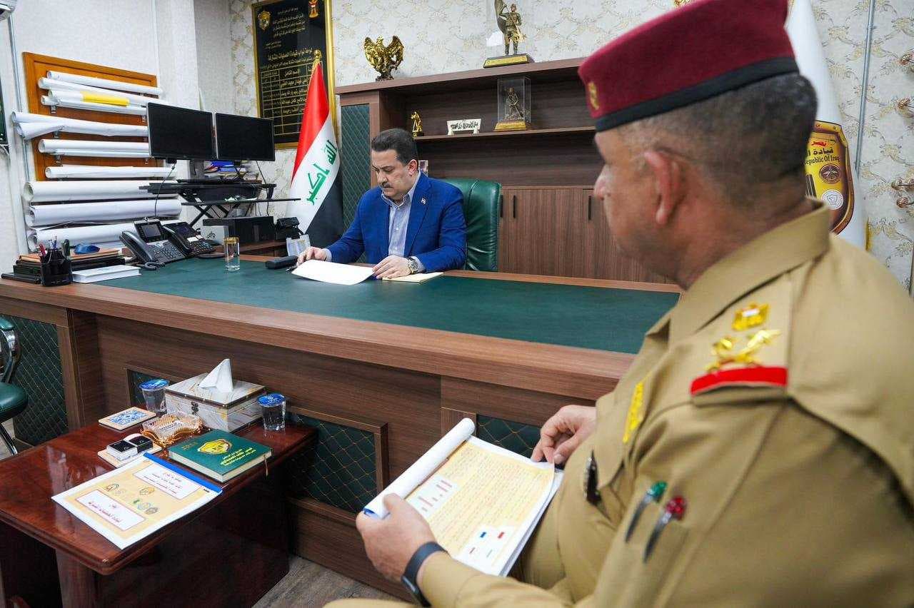 القائد العام يجري زيارةً إلى مقرّ العمليات المشتركة لمتابعة تنفيذ خطة العيد الأمنية