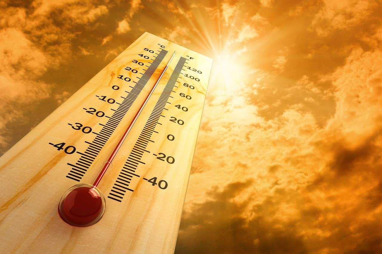بغداد من بينها .. درجات حرارة خمسينية تشهدها محافظات عراقية