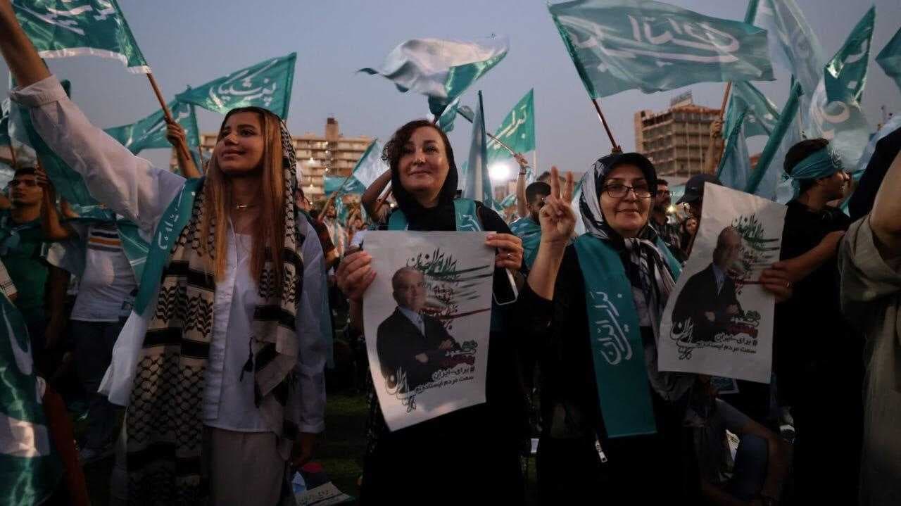 تصويت حتى منتصف الليل.. إيران تثبّت "التمديد الأخير" لجولة الاعادة