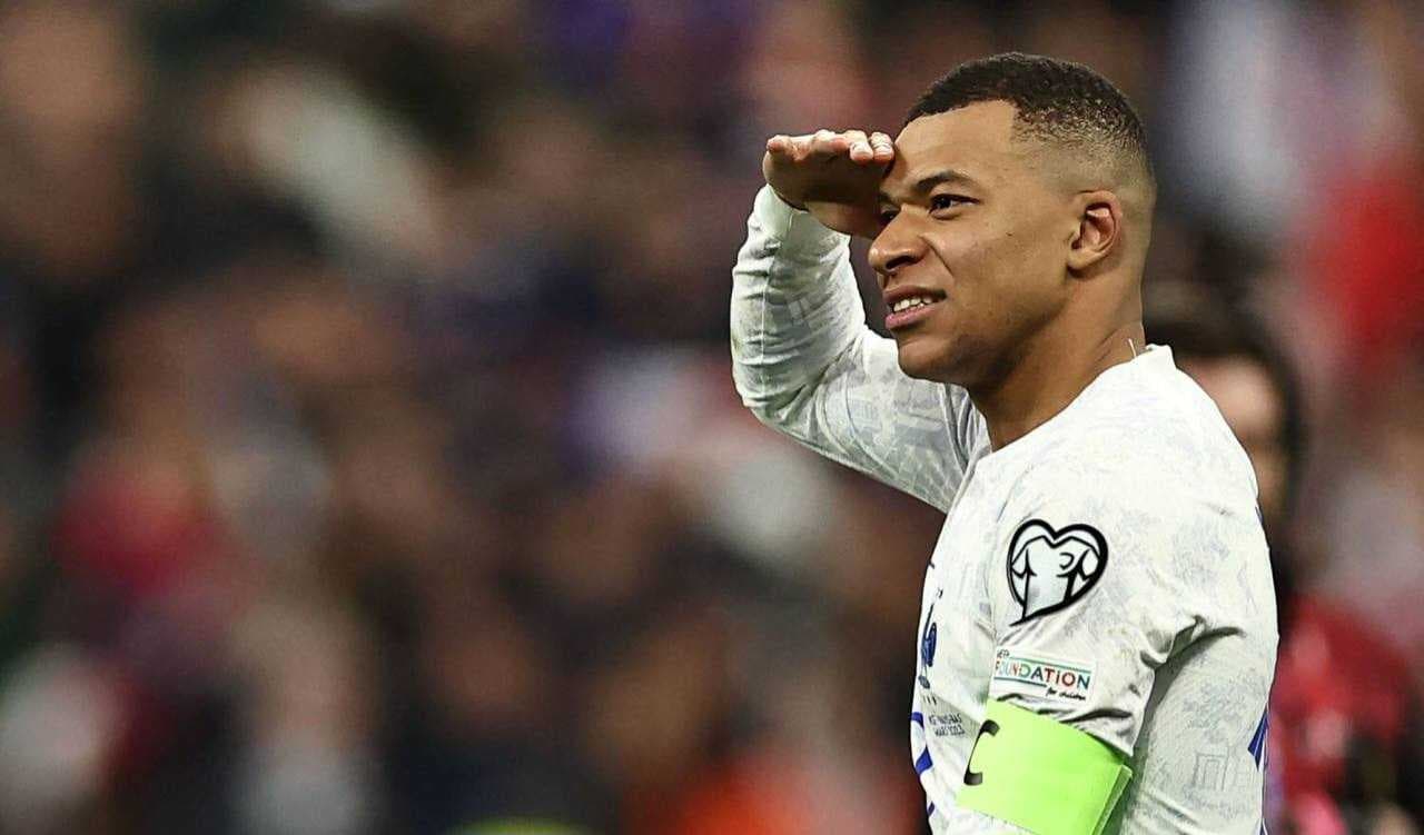 قميص مبابي يفتعل ازمة في ريال مدريد