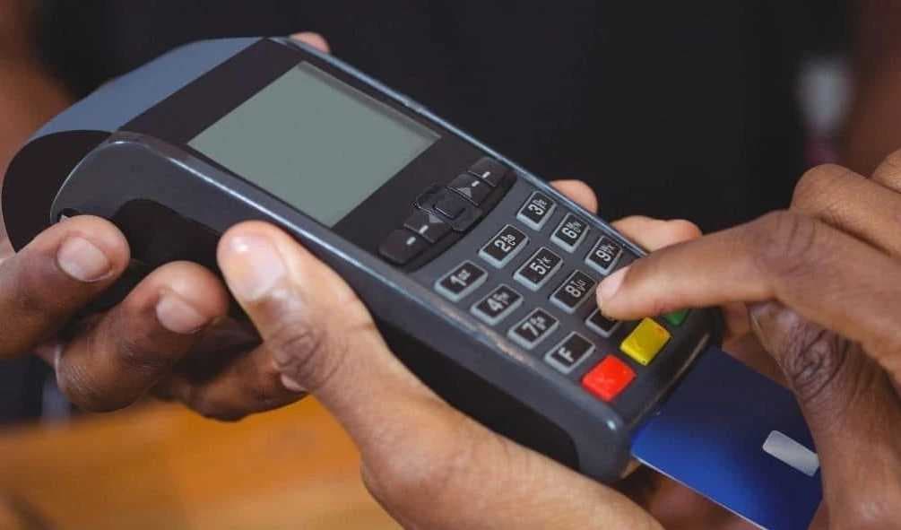 المنتجات النفطية: مبيعاتنا عبر الدفع الالكتروني تجاوزت الـ 2 ترليون دينار خلال نصف عام
