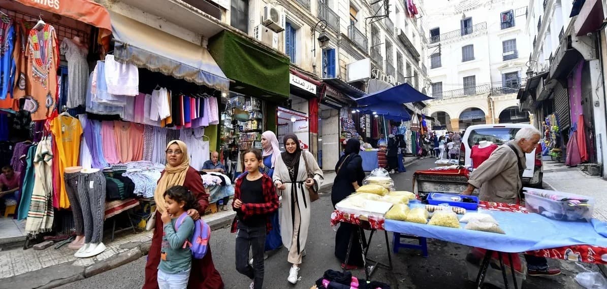 سحب ملابس نسائية "مسرطنة" من أسواق‎ الجزائر