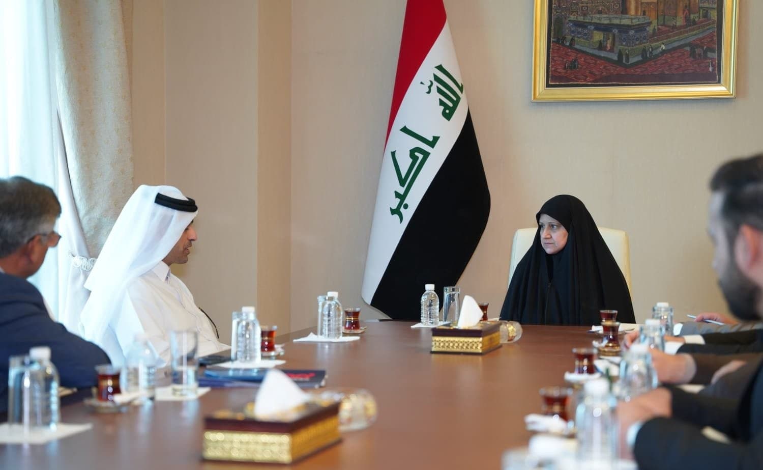 الياسري تبحث مع مجموعة اوريدو القطرية إنزال كوابل بحرية جديدة في الفاو