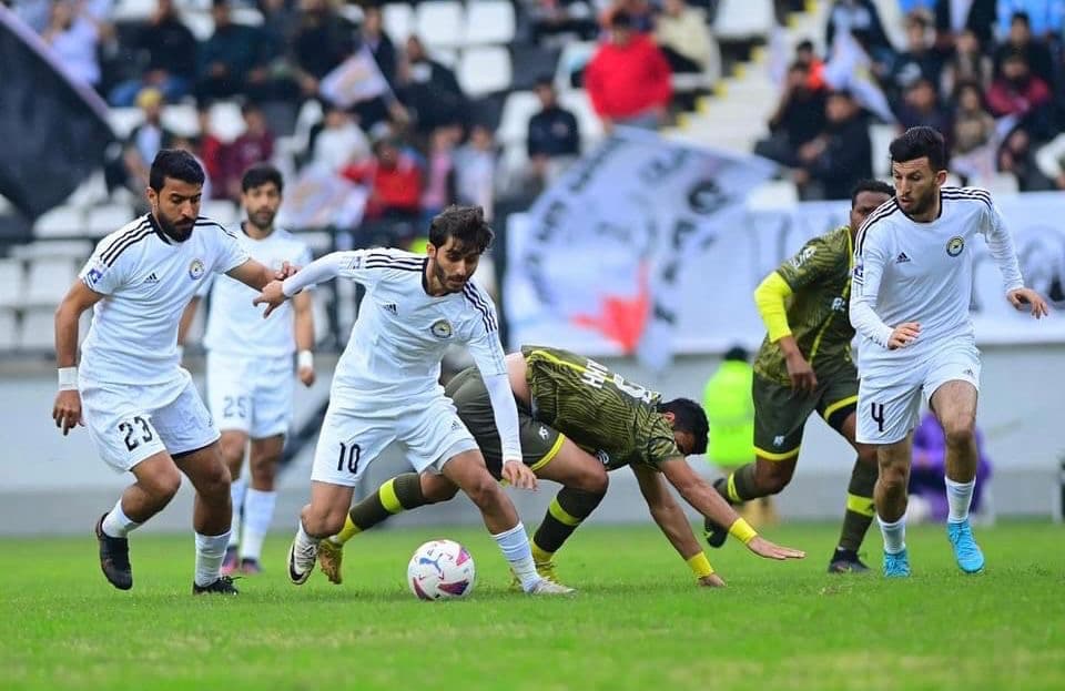 اليوم .. الزوراء يلتقي دهوك والنجف يلاعب زاخو في الـ(بلي أوف)