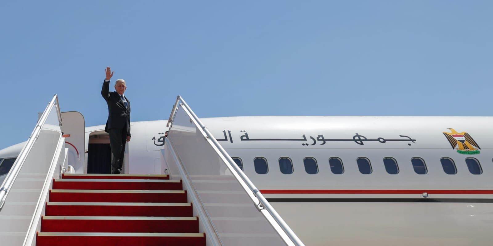 للمشاركة بافتتاح دورة الألعاب الأولمبية.. رئيس الجمهورية يتوجه إلى فرنسا