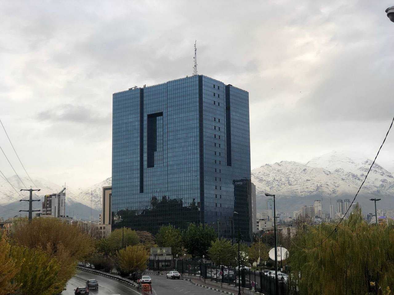 البنك المركزي الإيراني يطرح الدينار العراقي للزوار الايرانيين في أربعينية الإمام الحسين {ع}