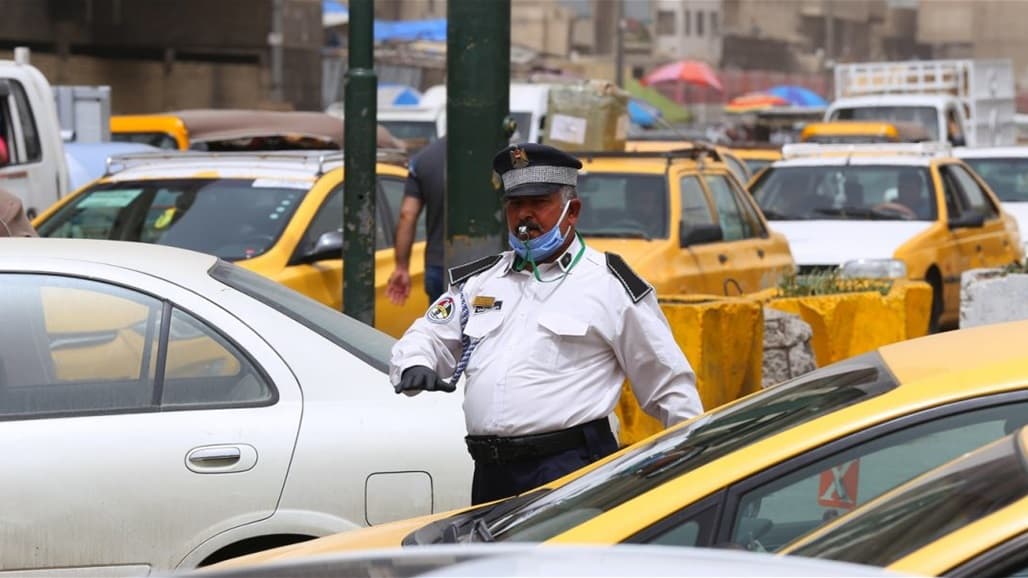 المرور العامة: غرامة 100 ألف دينار لوقوف المركبات على الأرصفة