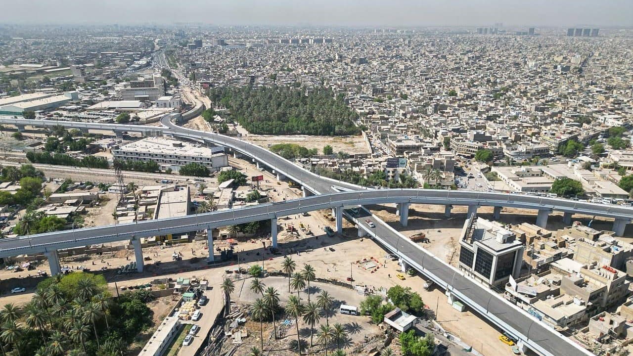 وزارة التخطيط: افتتاح مجسري ساحتي عدن وصنعاء الشهر المقبل