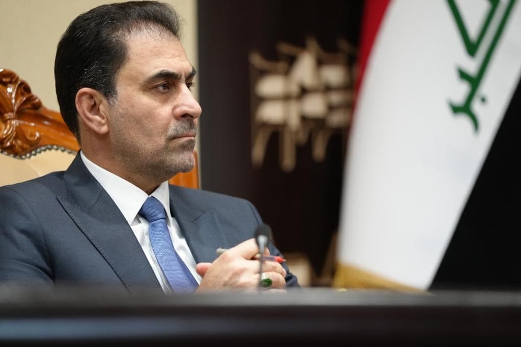 رئيس مجلس النواب بالنيابة يستقبل الرئيس الإيراني مسعود بزشكيان
