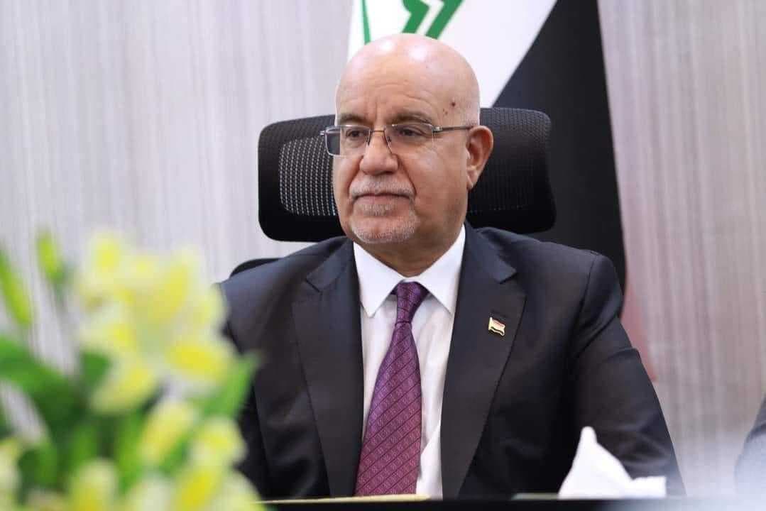 وزير الصحة يعلن افتتاح 379 مشروعا صحيا في عموم البلاد