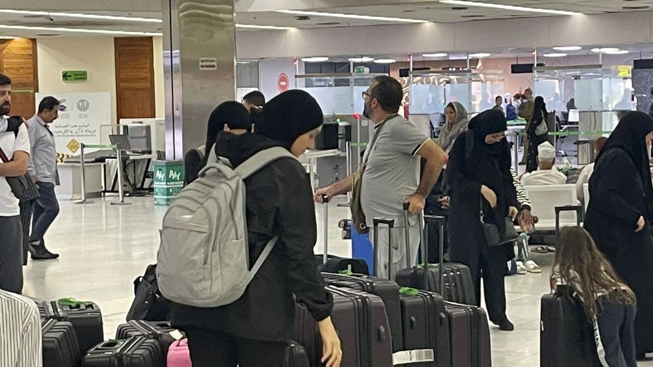 الهجرة تستقبل أكثر من 130 مواطنا لبنانيا في مطار بغداد