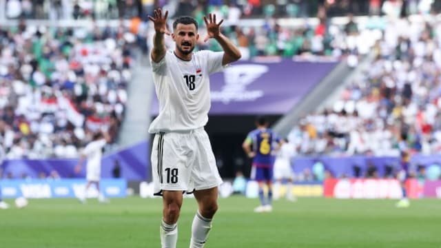 أيمن حسين مهدد بعدم المشاركة في التصفيات