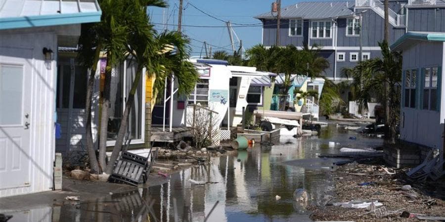 ارتفاع حصيلة قتلى إعصار (ميلتون) إلى 14 شخصا بولاية فلوريدا الأمريكية
