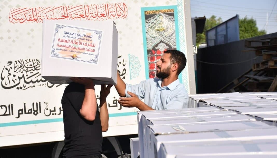 العتبة الحسينية تجهز 12 ألف سلة غذائية من مواد الإغاثة للشعب اللبناني