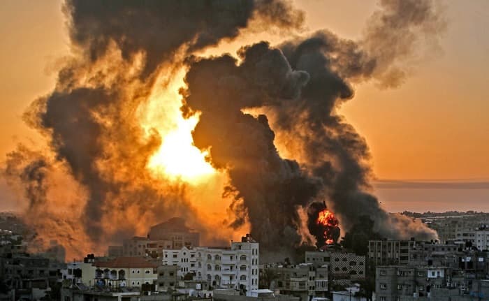 الصحة اللبنانية : 2350 شهيدا و10906 مصابا منذ بدء العدوان الصهيو*ني في 8 اكتوبر 2023