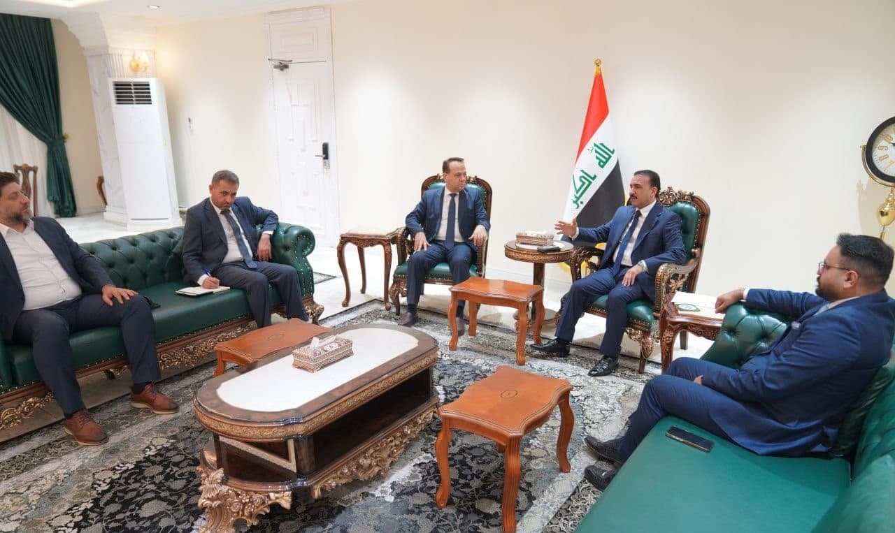 وزير التربية: قبول أكثر من (100) تلميذ وطالب لبناني في مؤسساتنا العراقية