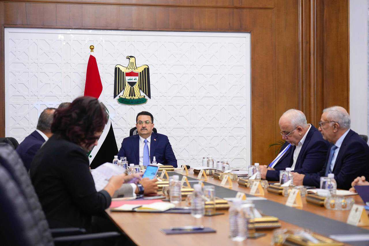 رئيس الوزراء: 100 مليار دولار قيمة الفرص الاستثمارية التي استُلمت من شركات أجنبية