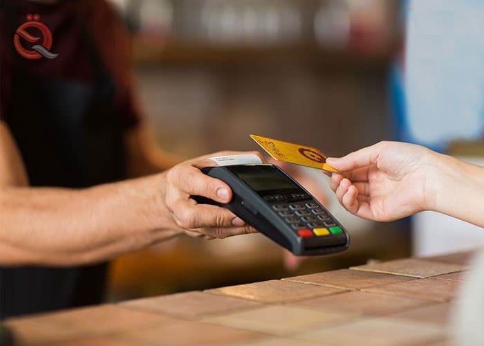 التواصل الحكومي يعلن شمول طلبة المتوسطة والإعدادية بحيازة بطاقات الدفع الالكتروني