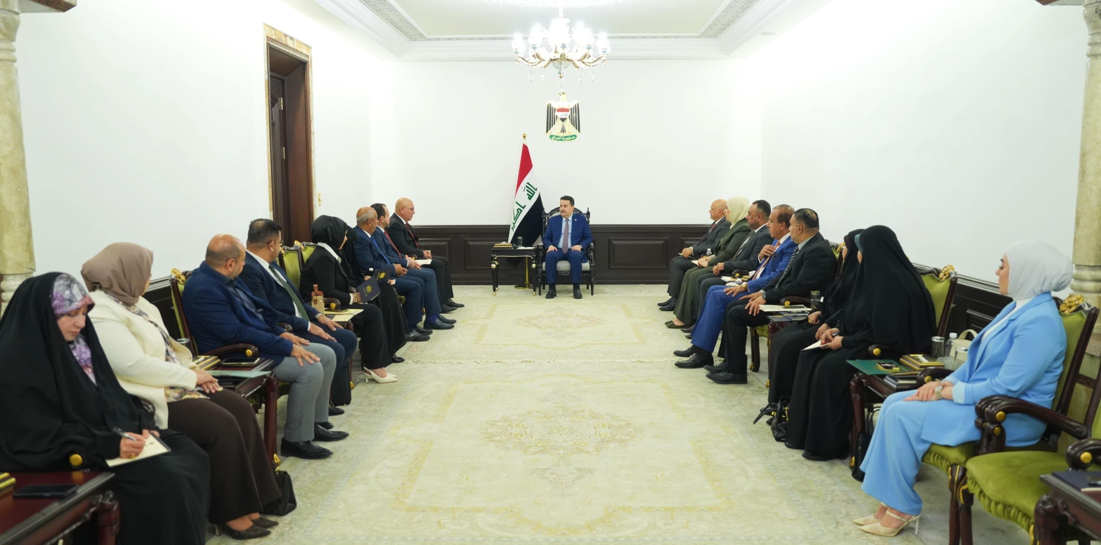 رئيس الوزراء: الخدمة الصحية أمر لا يمكن التهاون فيه