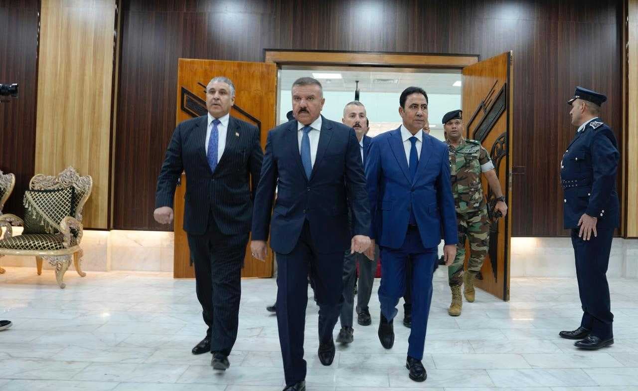 وزير الداخلية يصل إلى نينوى على رأس وفد أمني