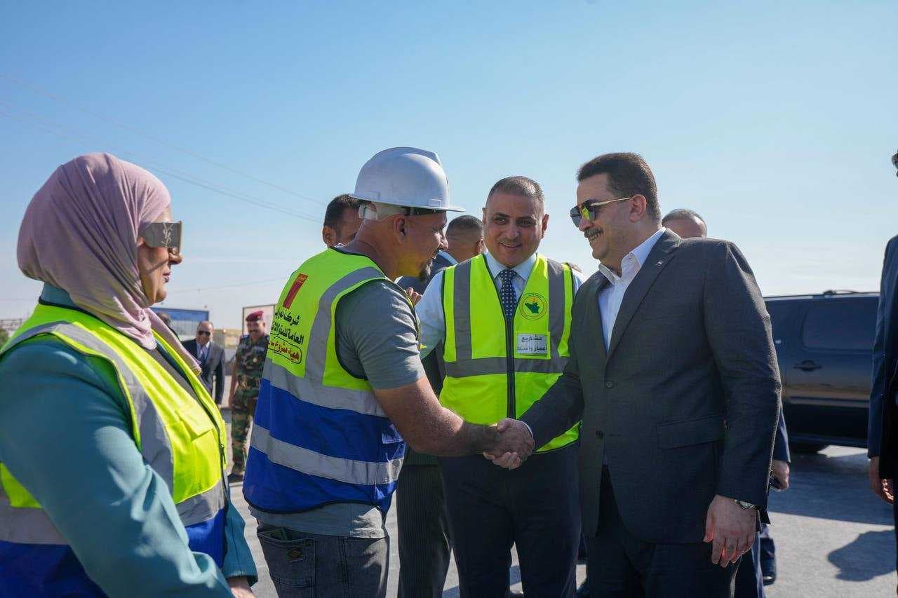 رئيس الوزراء يفتتح مشروع تأهيل وتوسعة طريق كوت- بغداد