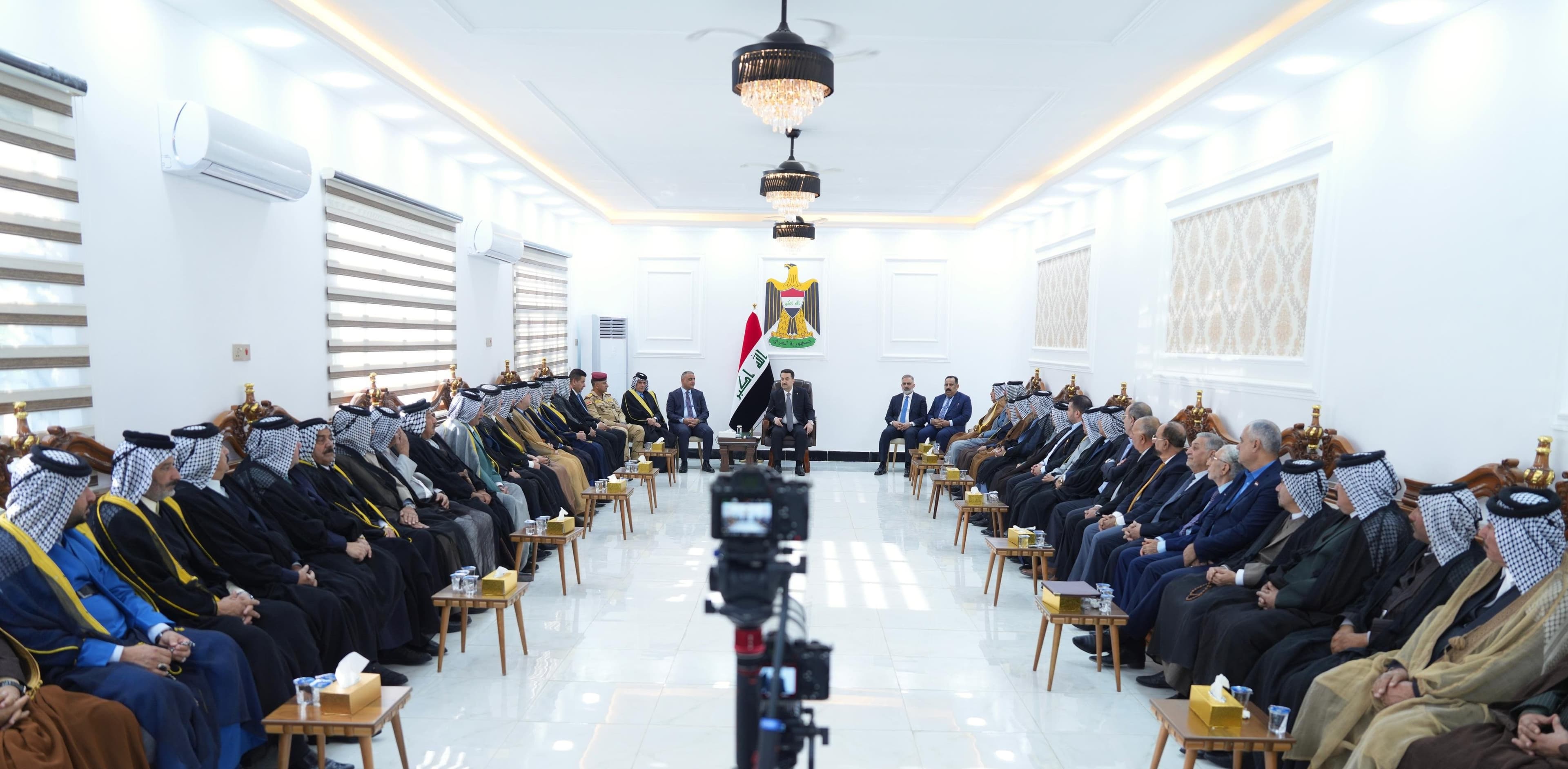 رئيس الوزراء: قرار الحرب والسلم تقرره الدولة بمؤسساتها الدستورية ومن يخرج عن ذلك سيكون بمواجهة الدولة