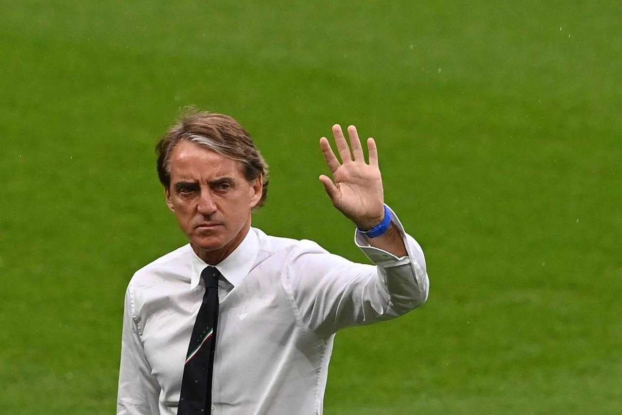 رسمياً.. الاتحاد السعودي يقيل المدرب مانشيني
