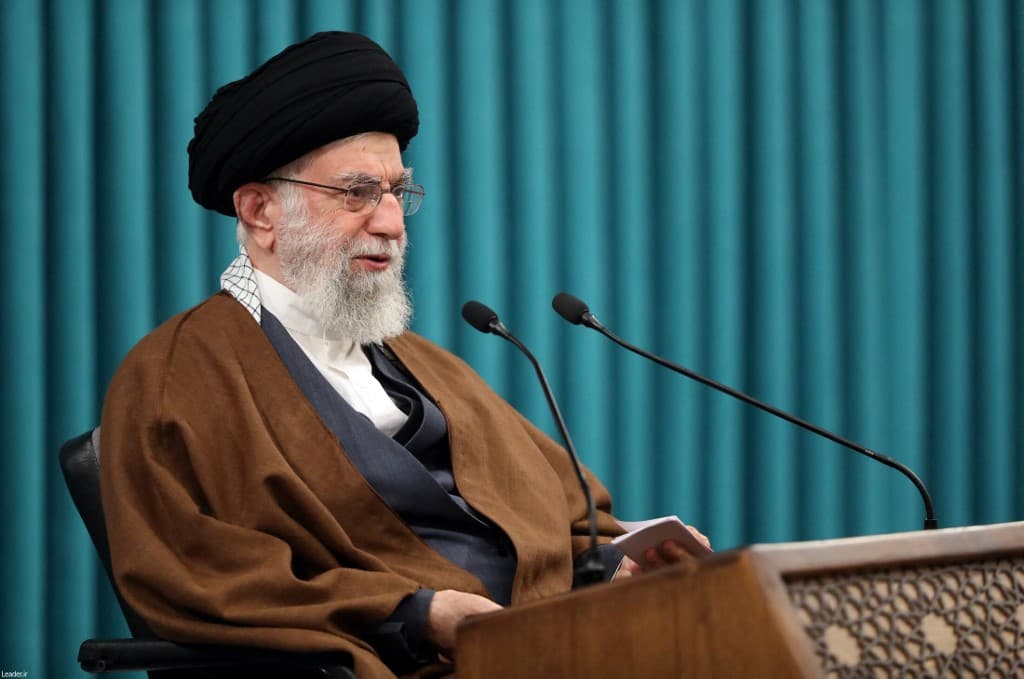 السيد الخامنئي: الكيان الصهيوني أخطأ في الحسابات