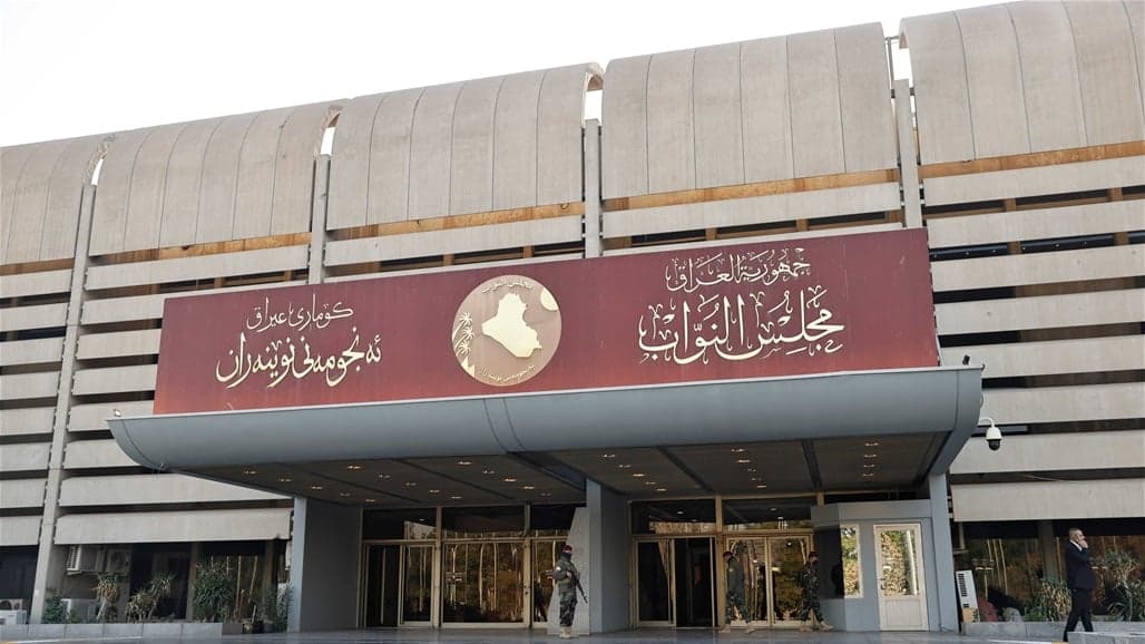البرلمان يعتزم تمديد الفصل التشريعي لمدة شهر