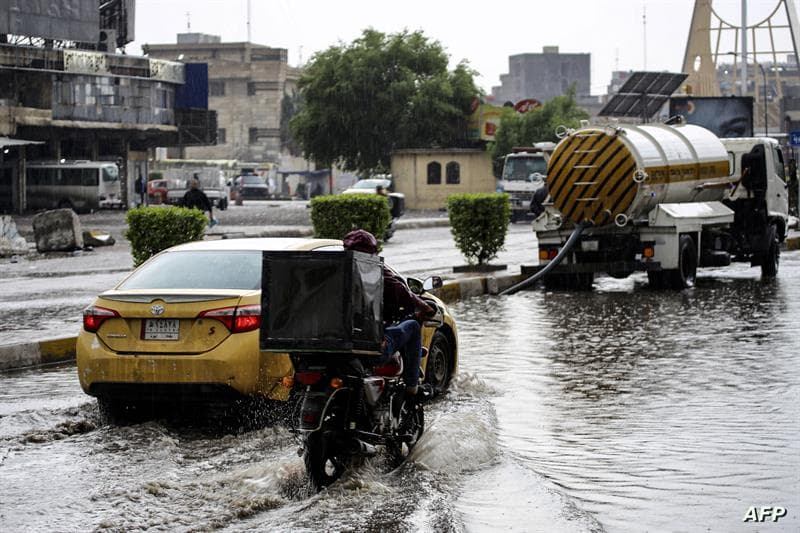 أمانة بغداد تطلق حملة لإصلاح الطرق المتضررة بفعل الأمطار