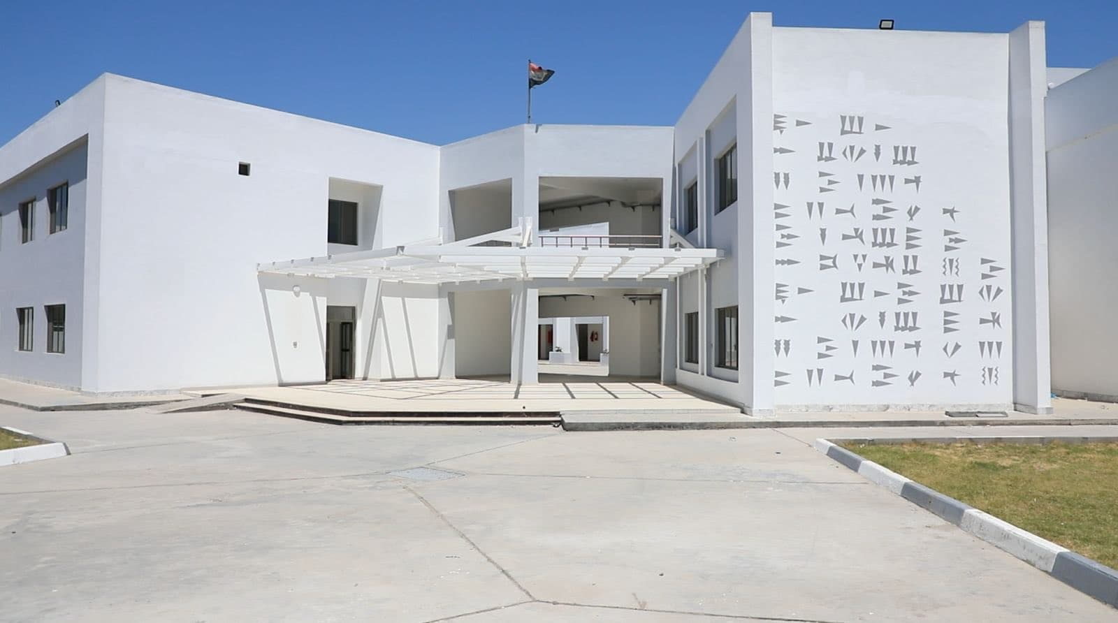 السوداني يفتتح 790 مدرسة نموذجية في عموم المحافظات