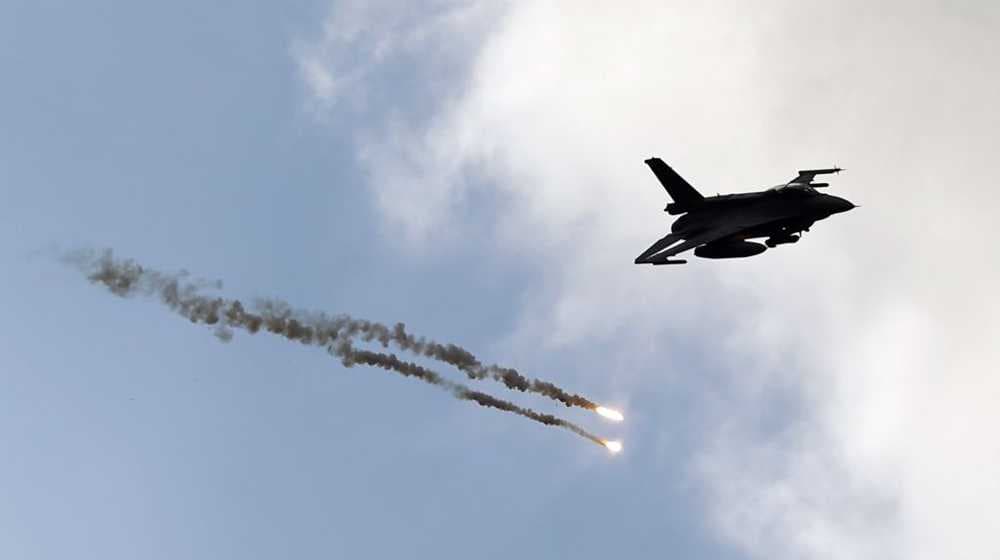 مقتل 4 عناصر إرهابية بضربة لطائرات F-16 العراقية في جبال حمرين بكركوك