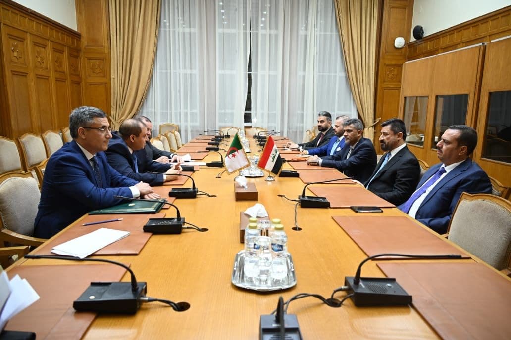 العراق والجزائر يبحثان تبادل الخبرات العدلية وتفعيل اتفاقية تبادل المحكومين