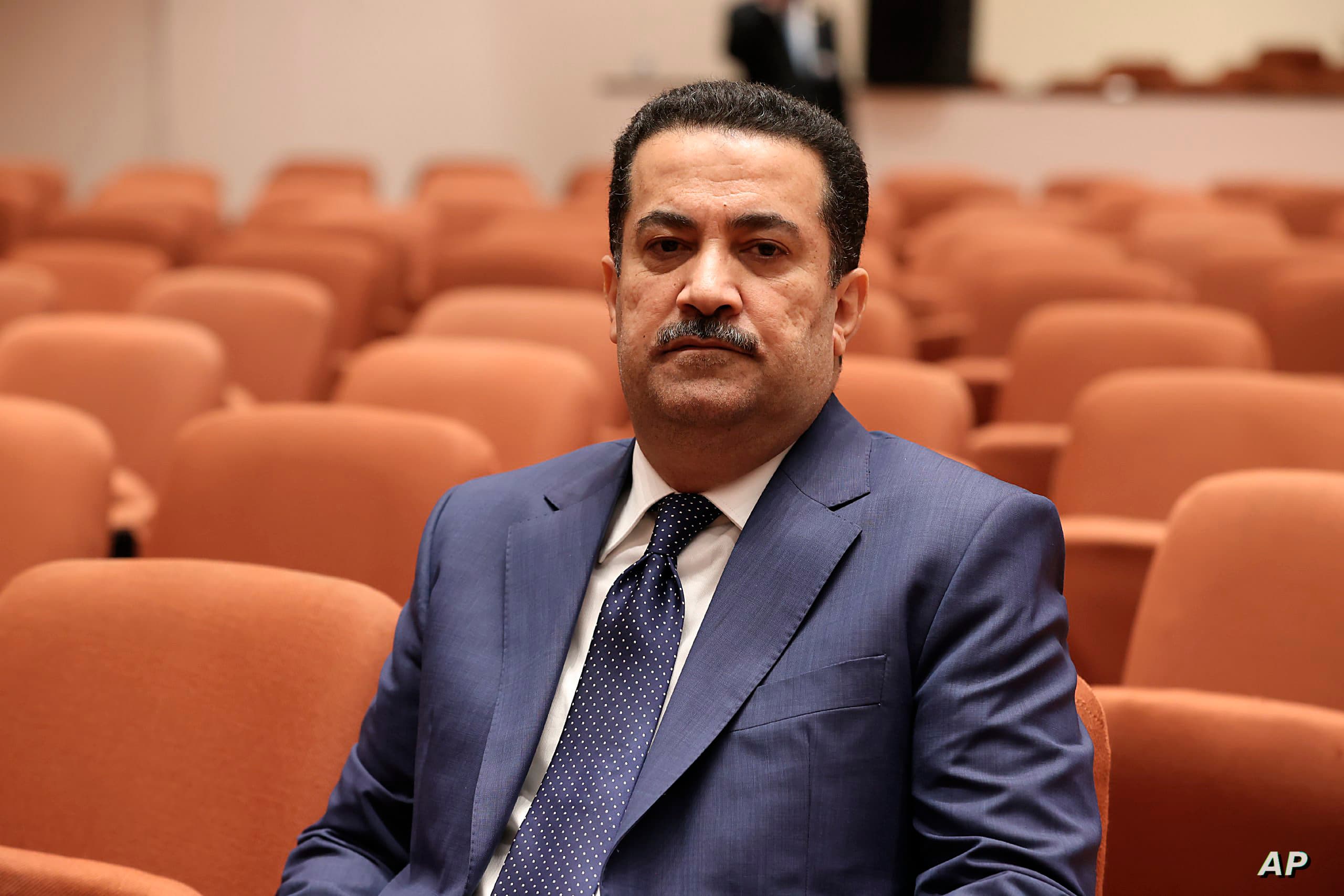 رئيس الوزراء يصل إلى مجلس النواب