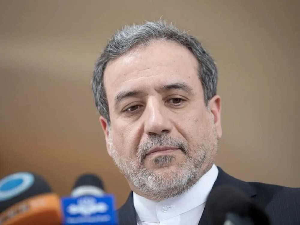 إيران تعلن موقفها من التعامل مع الأطراف الحاكمة في دمشق .