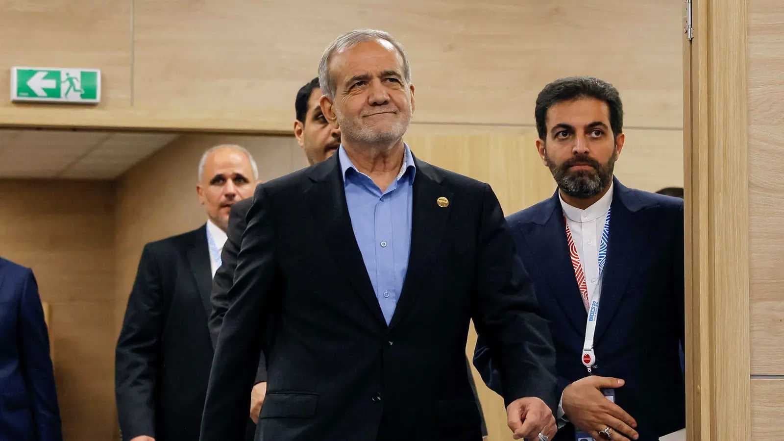 إيران: تعليق قانون الحجاب يشعل خلافًا بين الحكومة والبرلمان